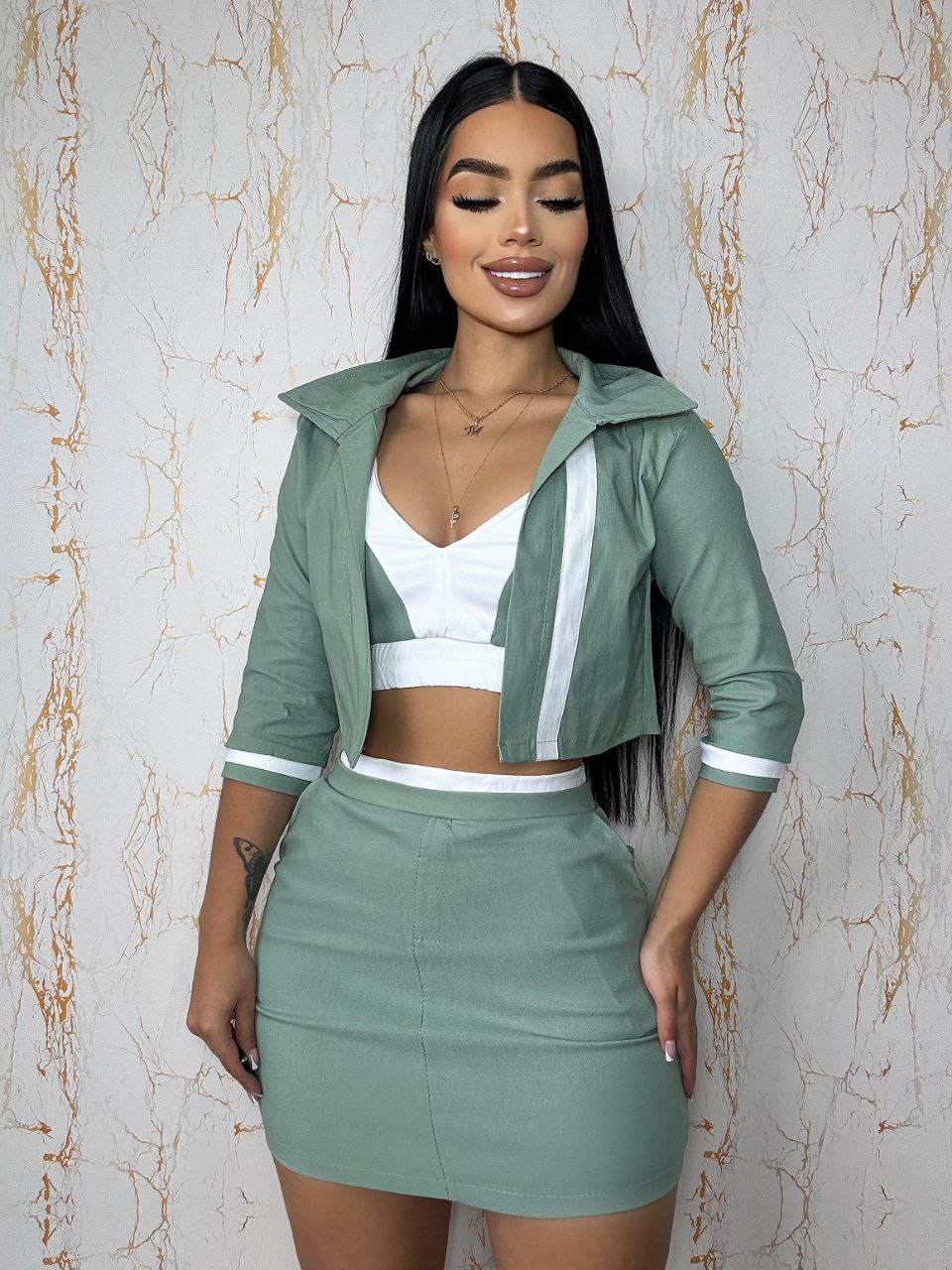 Conjunto 3 Prendas con Falda – Elegancia, Versatilidad y Estilo en un Solo Look