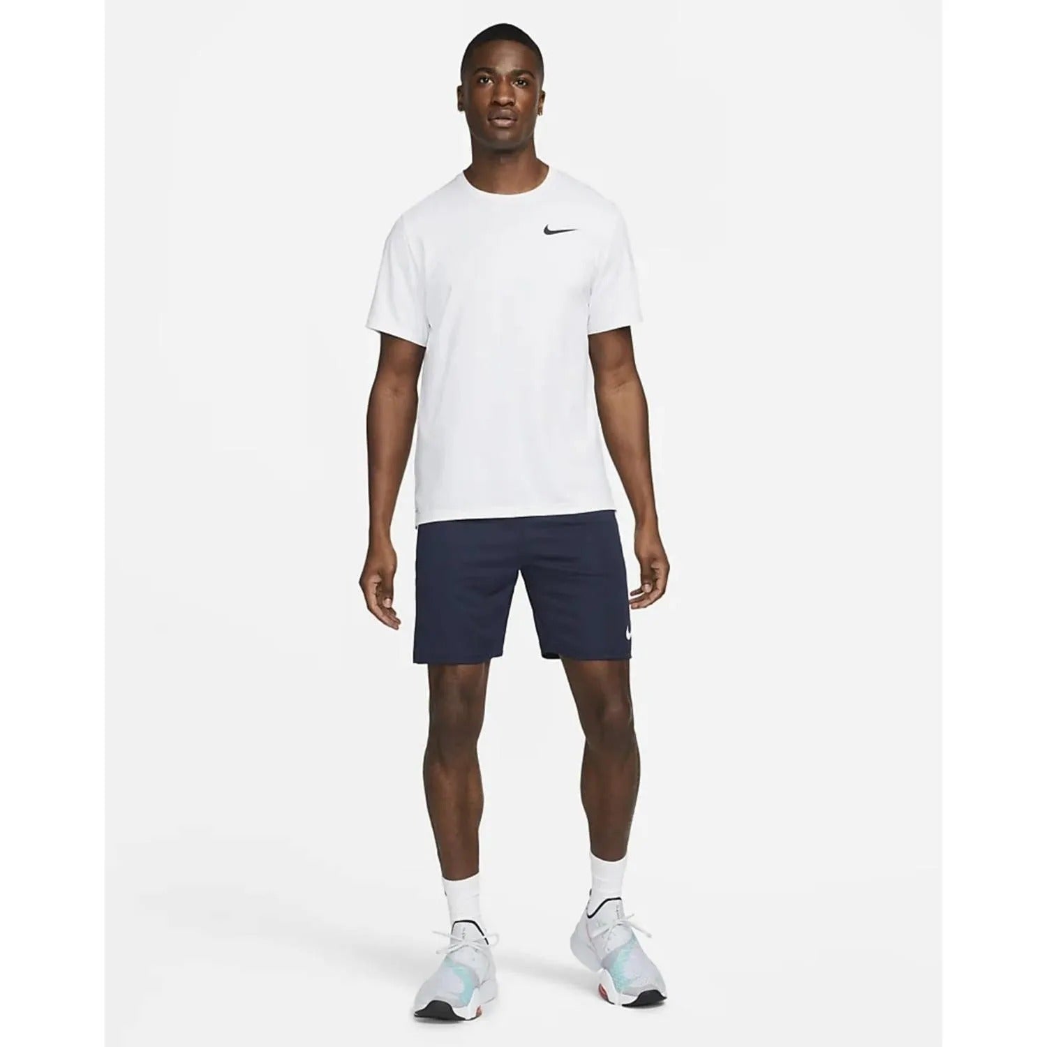 Pantaloneta Nike Dri-FIT – Rendimiento, Comodidad y Estilo en Cada Movimiento
